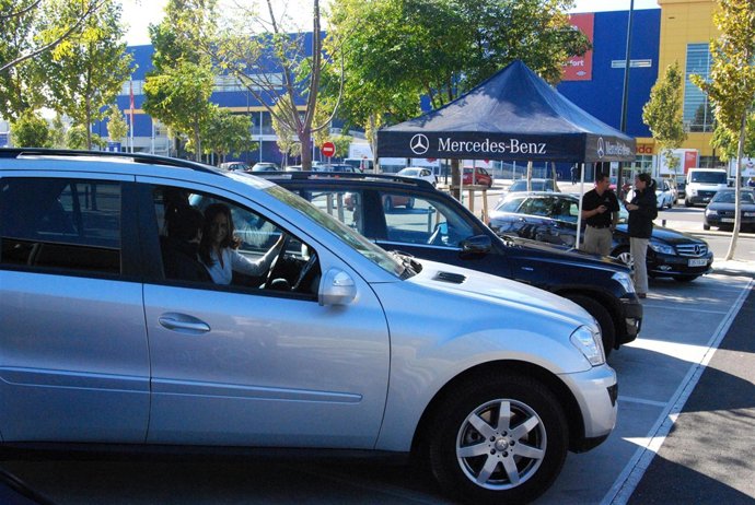 FOTONOTICIA. Mercedes Benz En Puerto Venecia