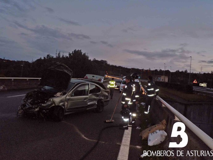 FOTOS ACCIDENTE DE TRÁFICO EN RIBERA DE ARRIBA