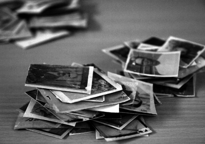 Nota Y Foto SESIÓN SOBRE FONDOS FOTOGRÁFICOS EN LA ULL