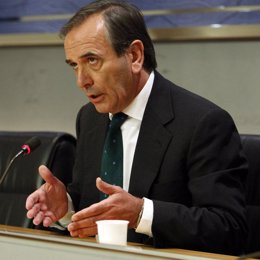 portavoz del Grupo Socialista en el Congreso, José Antonio Alonso