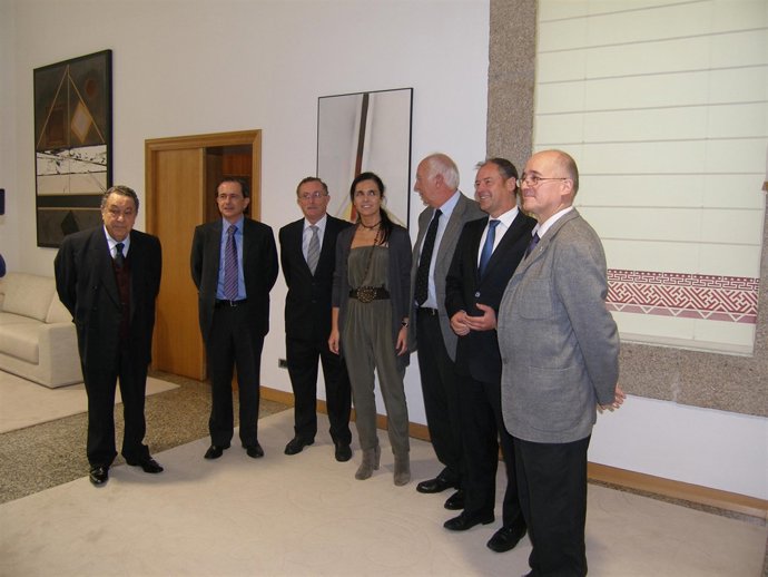 Reunión Pilar Rojo y rectores