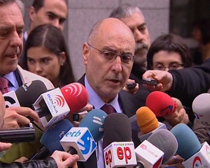 Rodolfo Ares denuncia a abogado de Batasuna por decir que la Ertzaintza tortura 