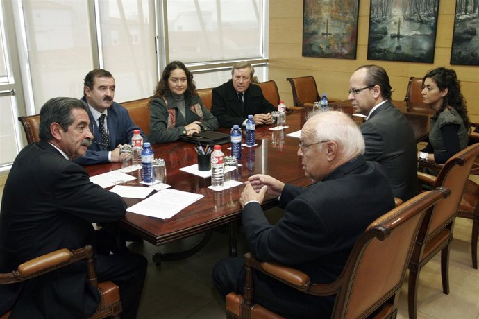 Revilla con el Colegio de Ingenieros Industriales