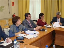 Elisa Cortés en comisión