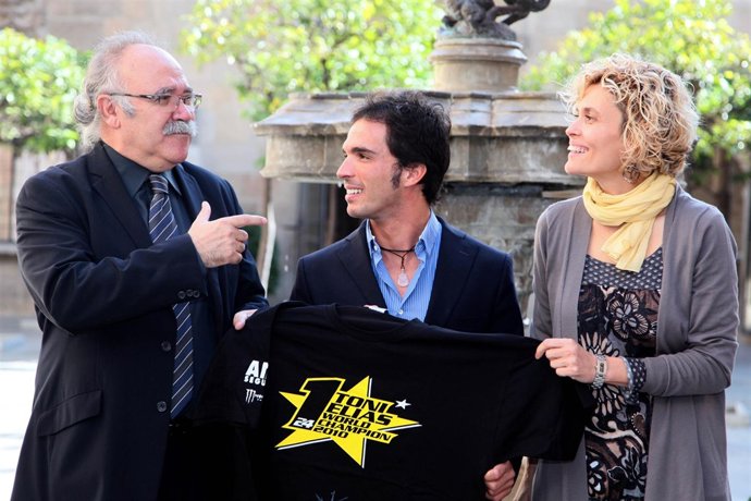 Toni Elias en la recepción de la Generalitat