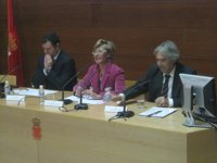 Un catedrático de lingüística de la Universidad de Barcelona destaca que los mayores "son una generación privilegiada"