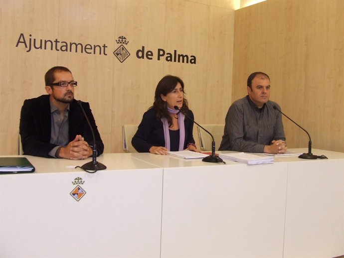 De izq. a dcha. el gerente de Urbanismo del Ayuntamiento de Palma, Bartomeu Tugo