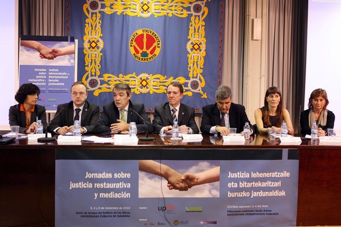 Sesión inaugural de las Jornadas sobre Justicia Restaurativa y Mediación de la U