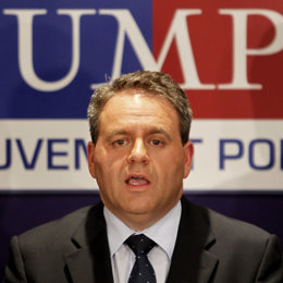 El secretario general de la UMP, Xavier Bertrand