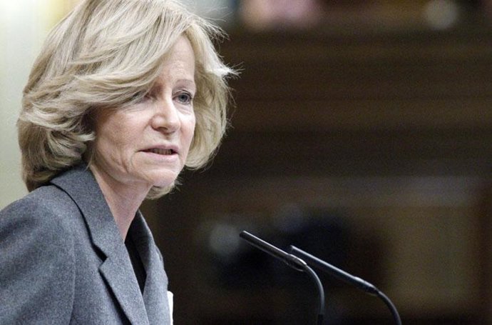 Elena Salgado durante el debate de los PGE en el Congreso