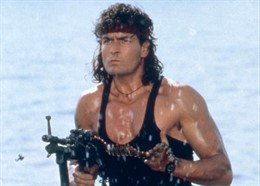 Charlie Sheen en Hot Shots 2