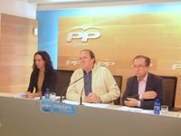 El PP subraya que si gobierna en 2011 paralizará el tranvía y potenciará el metro hasta Son Espases y el Arenal