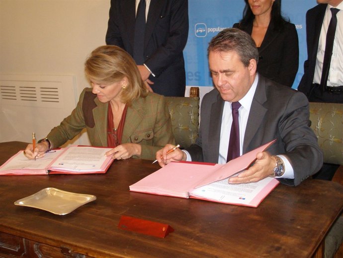 María Dolores de Cospedal