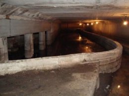 El colector de agua rehabilitado de las calles Carrera y Vila Vilà