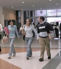 El Gobierno de La Rioja autoriza a la UNIR siete nuevas titulaciones universitarias para el curso 2010-2011