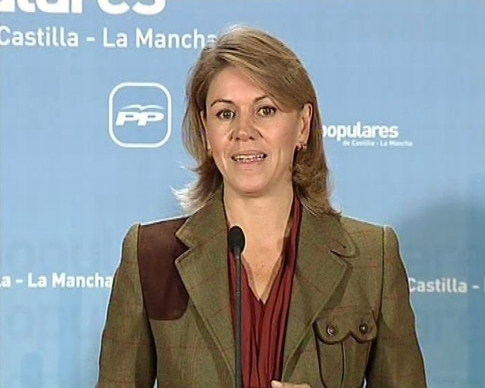 Cospedal:"Mis bienes los gano con mi salario"