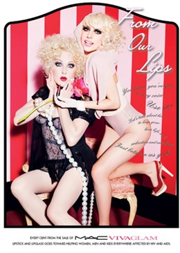 Cindy Laupen y Lady Gaga, imagen de la nueva campaña 'Viva Glam' de MAC