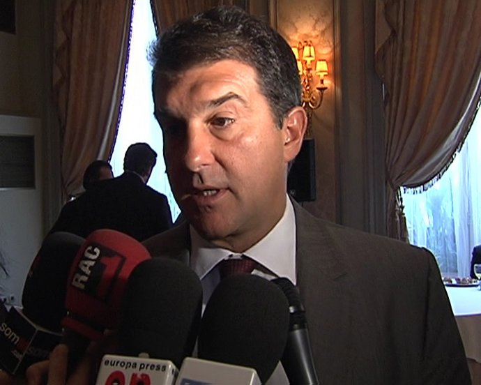 Laporta ve electoral los contratos para 'ni ni'