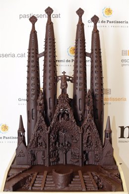 Mona de 50 kilos de chocolate de la Sagrada Familia