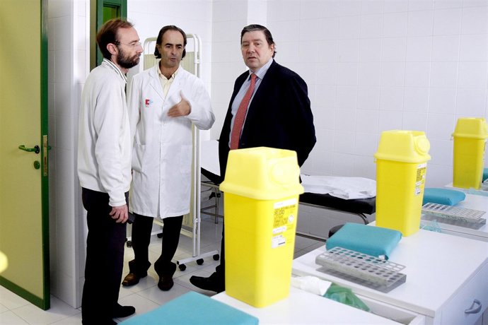 Truan en su visita al centro de Los Corrales. 