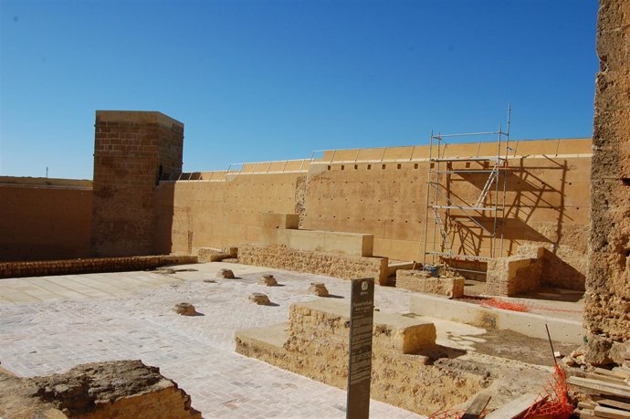 Obras de recuperación en la fortaleza de Alcalá.