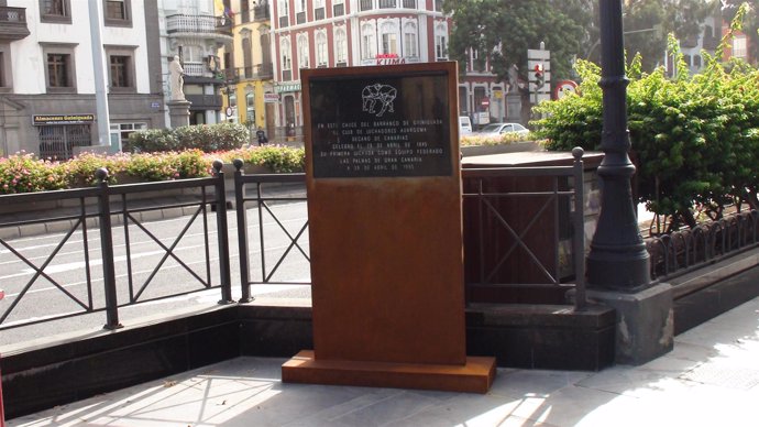 Placa en la Plaza Hurtado Mendoza