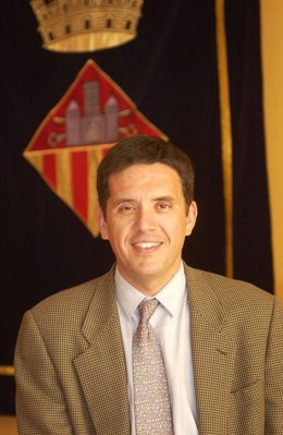 El Alcalde De Sant Cugat Del Vallès, Lluís Recoder.