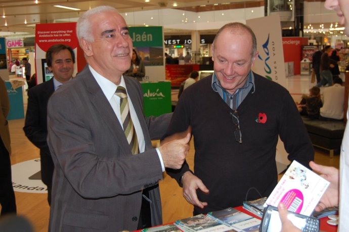 El consejero de Turismo, Comercio y Deporte de la Junta de Andalucía, Luciano Al