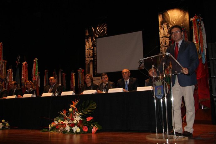 Castellano en la asamblea de la FSMCV