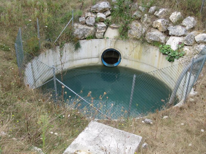 Fotos Vertidos Al Rio Nora En Sariego