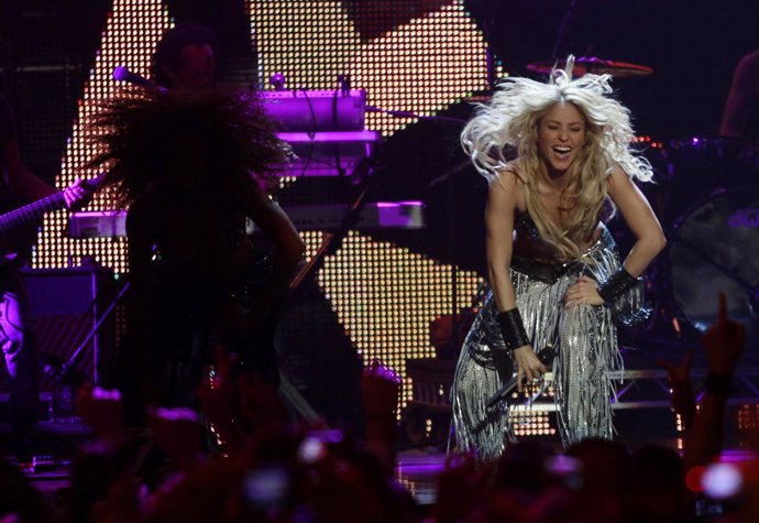 Shakira actúa en los MTV Europe Music Awards 2010