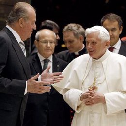 Montilla con el Papa, el Rey y Zapatero en Barcelona