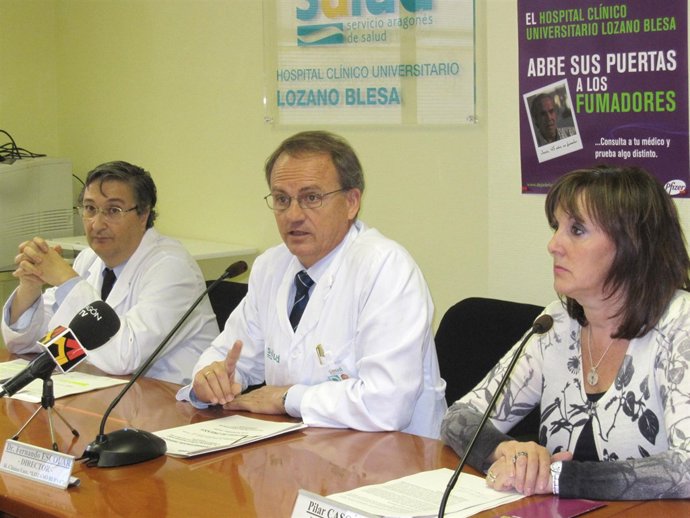 Imagen de la rueda de prensa en el Clínico