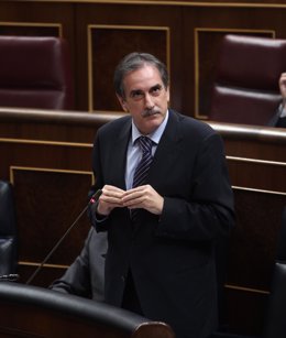 Ministro de Trabajo, Valeriano Gómez en el Congreso