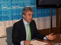 El PP cree que Barreda es "el primer gran beneficiado" del AVE porque podrá viajar a C-LM "desde su domicilio en Madrid"