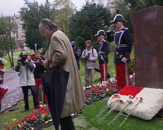 Azkuna, en la ofrenda floral