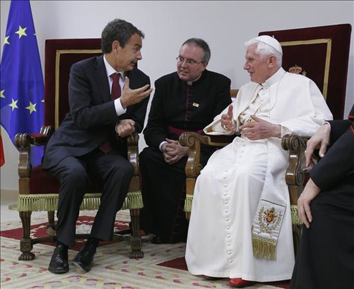 Presidente Zapatero y Benedicto XVI en Barcelona