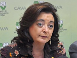 Mar Moreno atiende a los medios en la sede de la CAVA