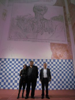 El director general de Promoción de la Cultura y el Libro, Francisco Giménez (iz