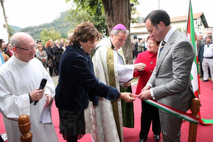 Inauguración del iglesia de Forua