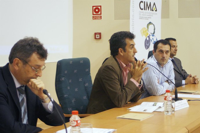 El consejero durante la presentación