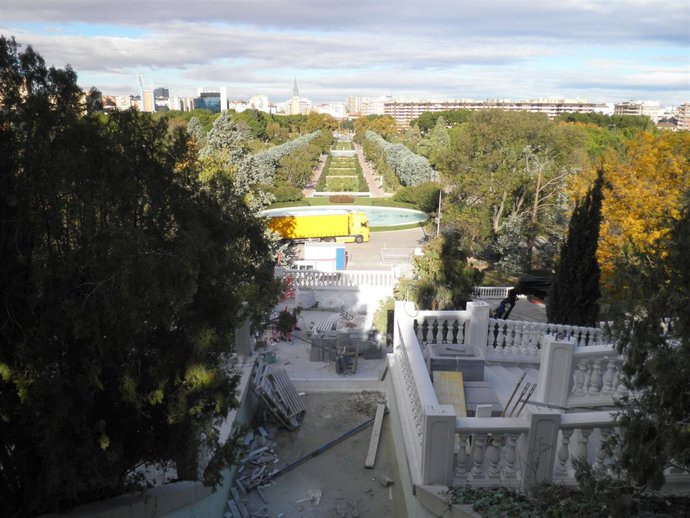 Escalinata del Batallador en obras