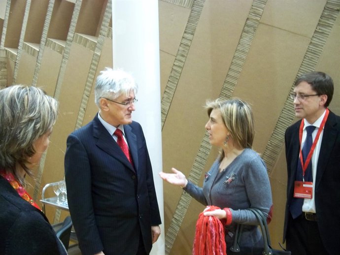 El ministro de Medio Ambiente esolveno y María José Salgueiro