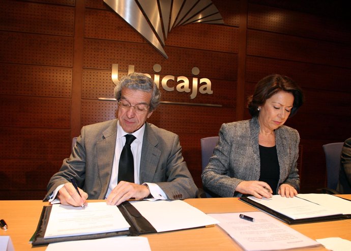 Firma convenio entre Unicaja y el Banco Europeo de Inversión