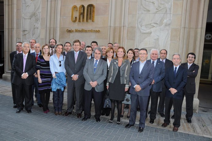 Miembro del Consejo Territorial de CAM en Murcia junto a la nueva directora gene