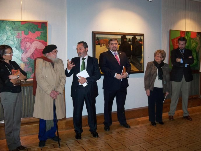 Un momento de la inauguración de la exposición