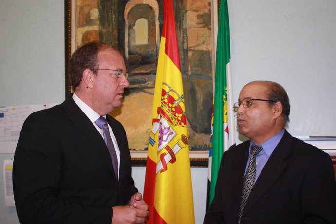 Monago en su reunión con el representante saharaui