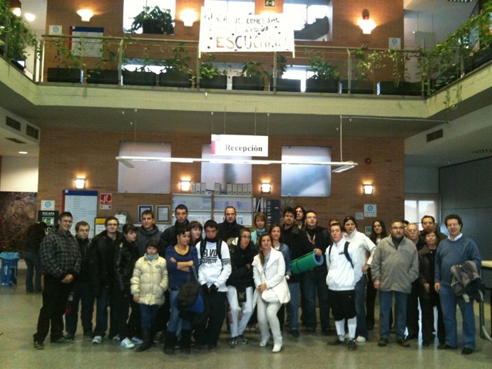 Profesores, padres y alumnos encerrados en Leganés 