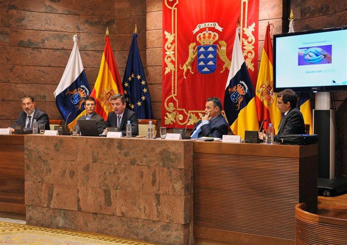 "Canarias En El Atlántico: Presente Y Futuro" Cuarta Jornada Del Ciclo Parlament