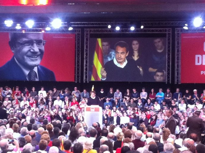 Zapatero en Viladecans